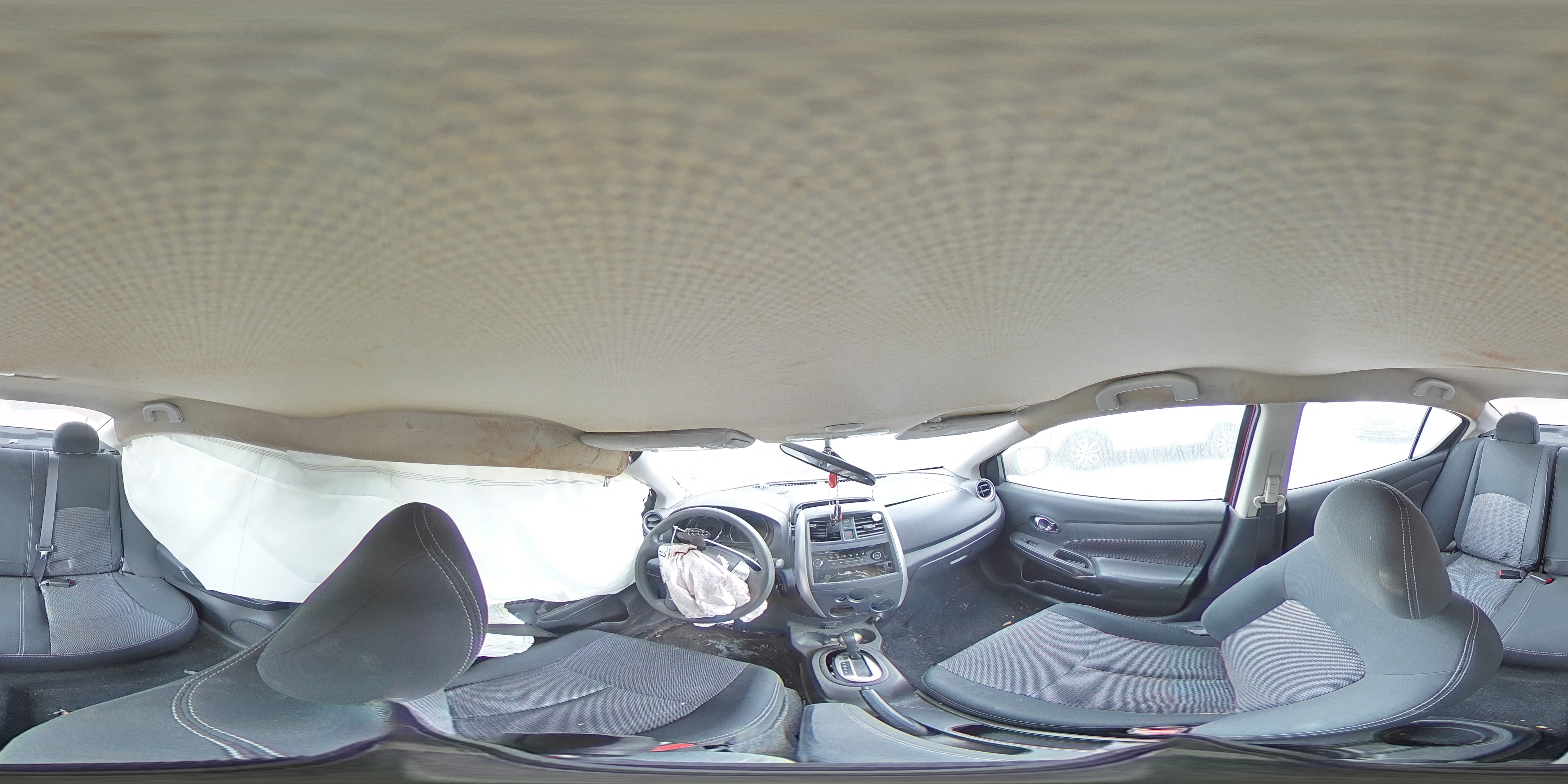 2017 Nissan Versa - Image 13