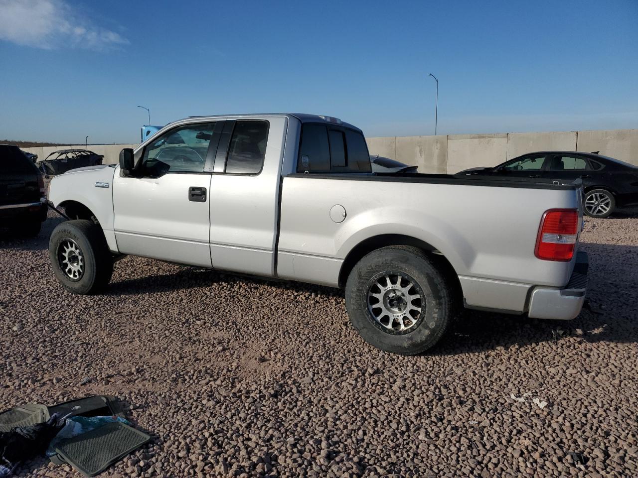 2006 Ford F-150 - Image 2