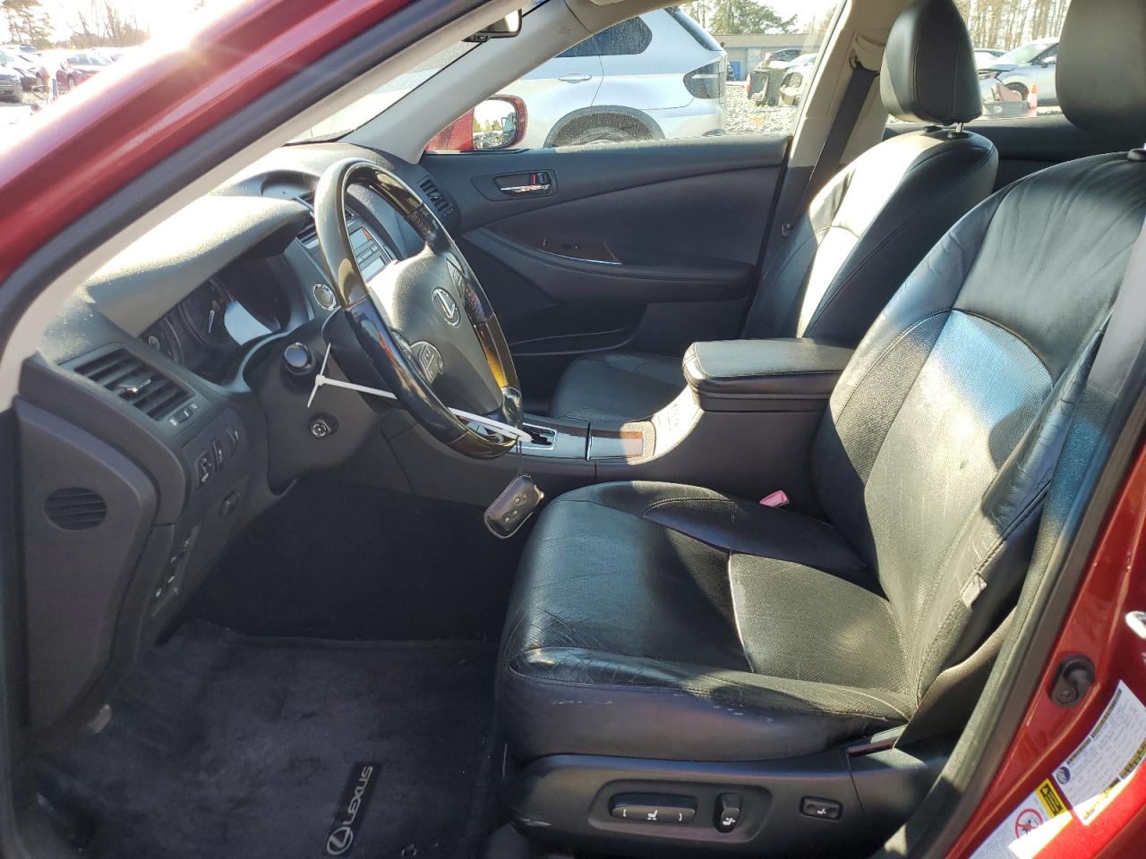 2010 Lexus ES - Image 7