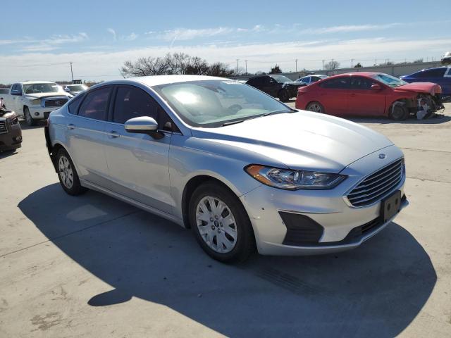  FORD FUSION 2019 Серебристый