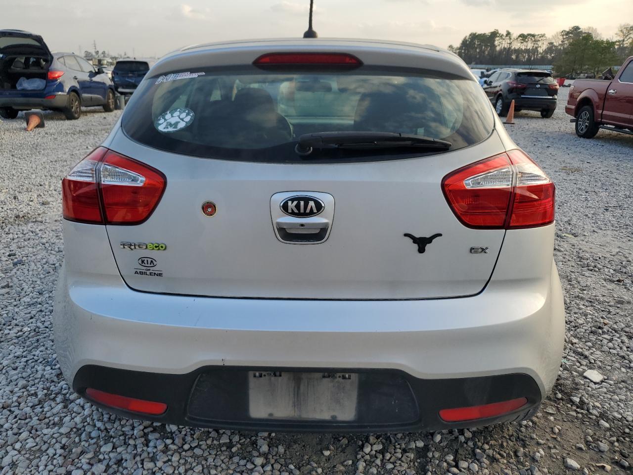 2015 Kia Rio - Image 6