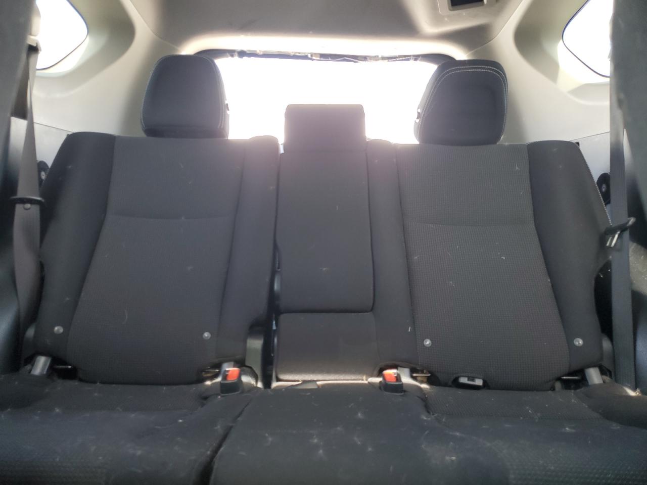 2017 Toyota RAV 4 - Image 10