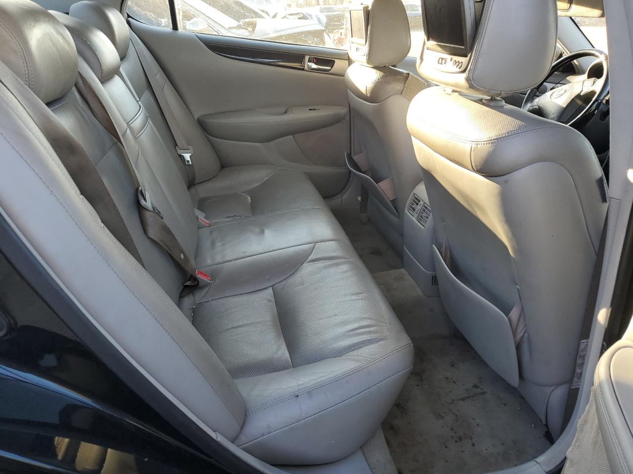 2006 Lexus ES - Image 10