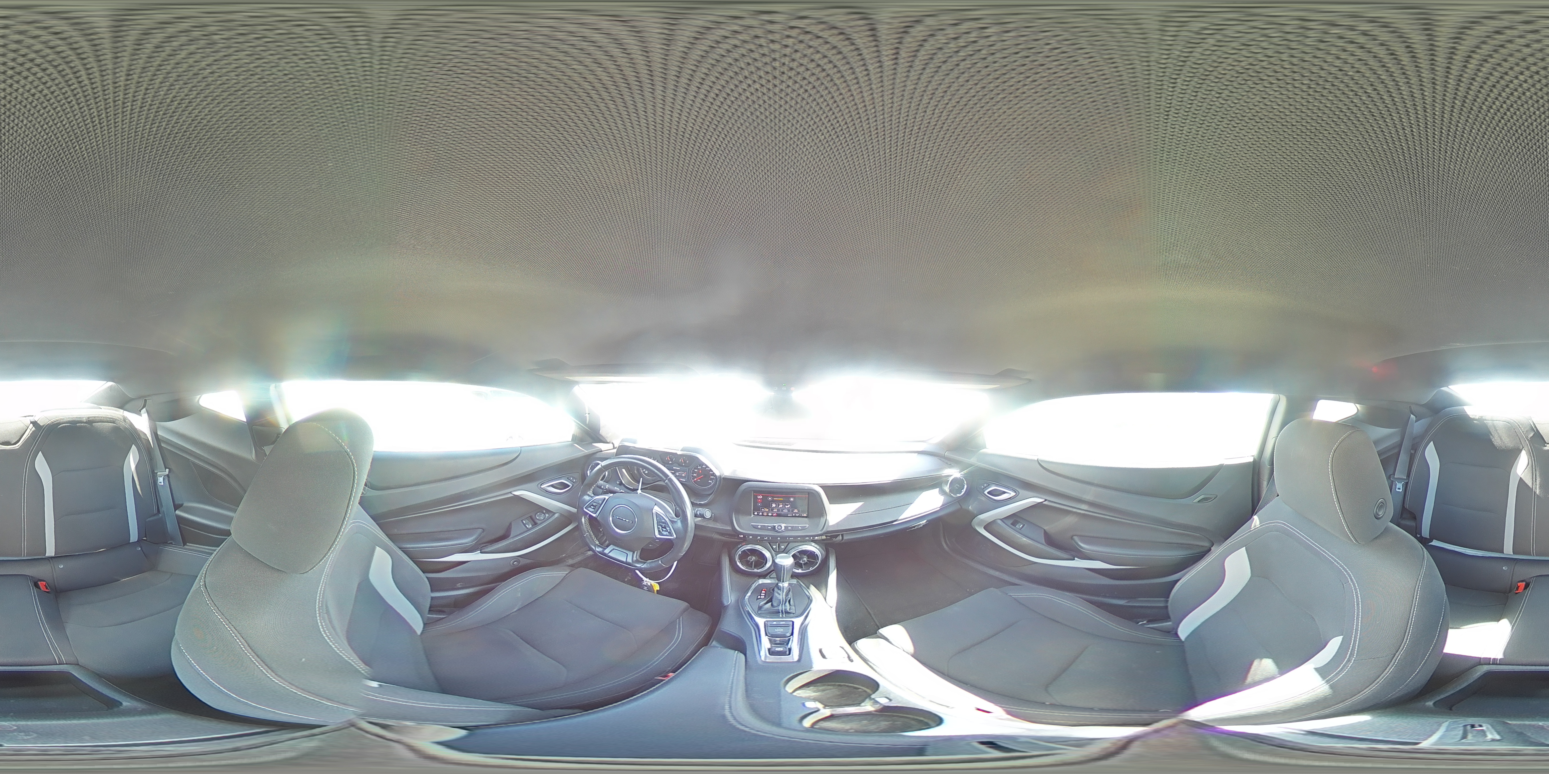 2022 Chevrolet Camaro - Image 12