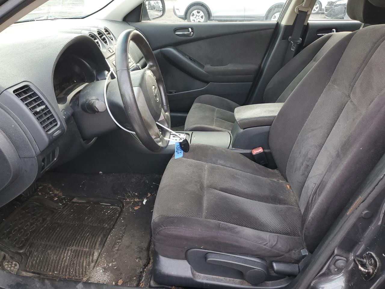 2009 Nissan Altima - Image 7