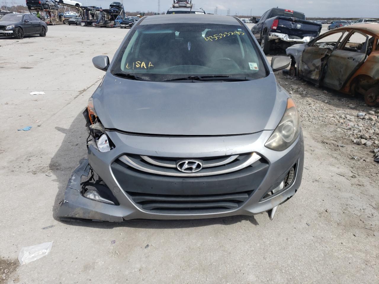 2015 Hyundai Elantra - Image 5