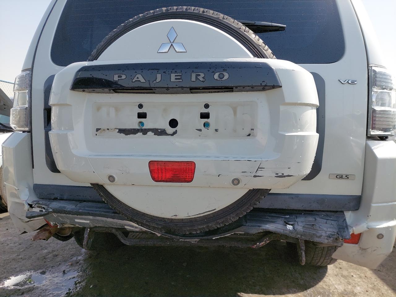 JMYLRV95WBJ705287 - 2011 Mitsubishi Pajero - #44866275