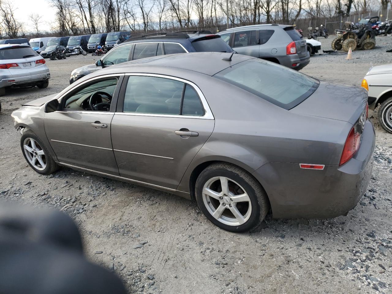 2010 Chevrolet Malibu - Image 2