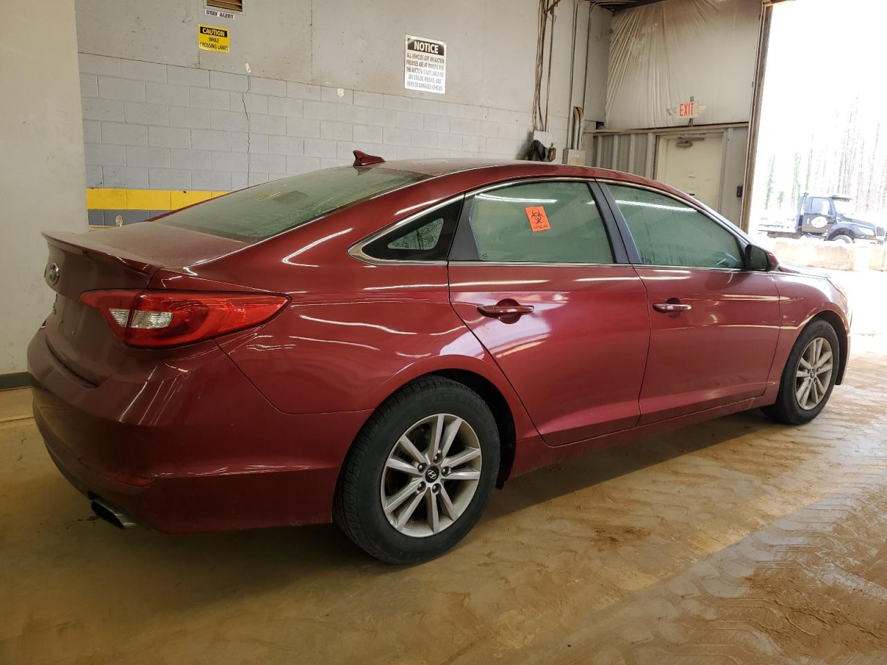 2016 Hyundai Sonata - Image 3
