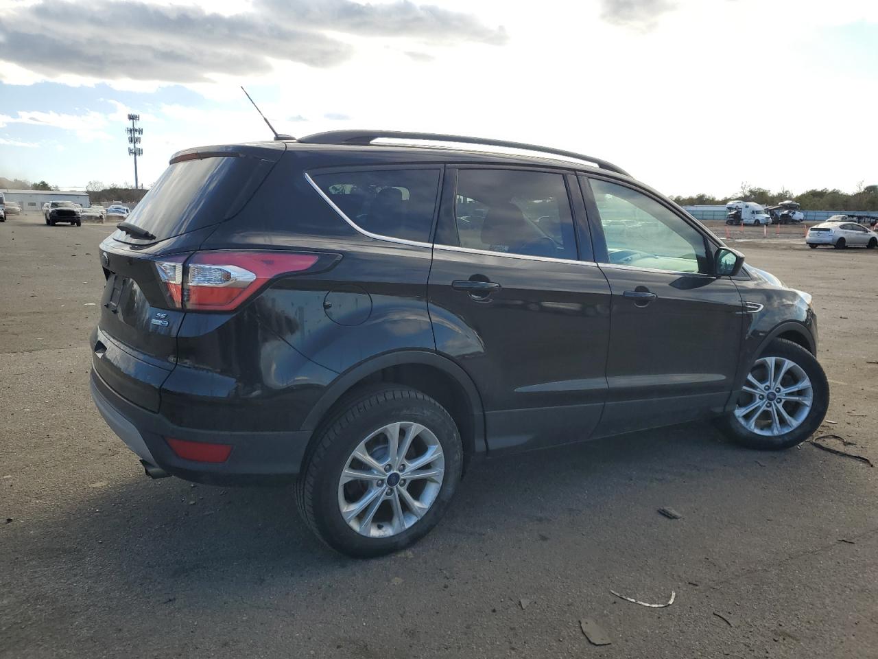 2017 Ford Escape - Image 3