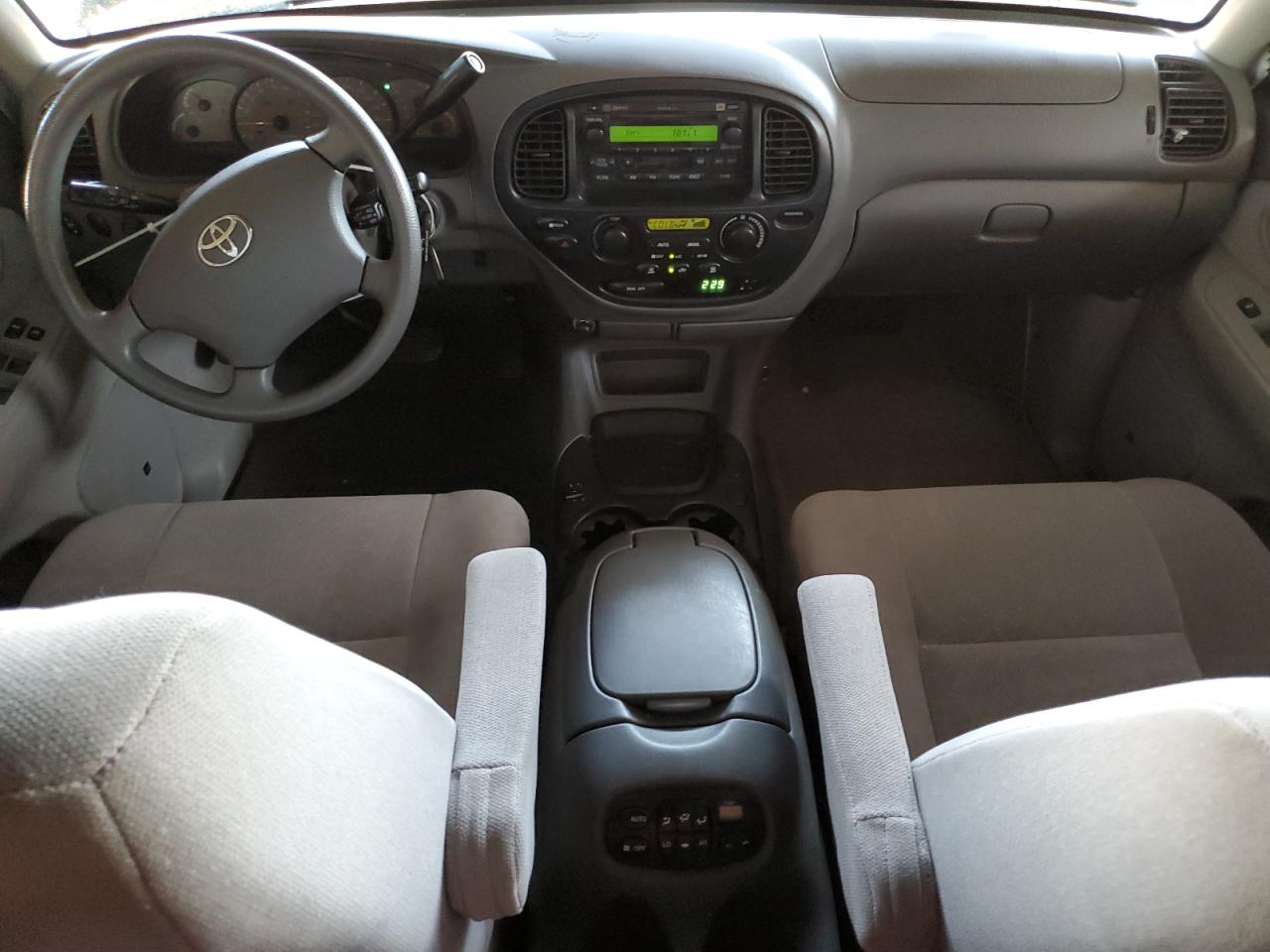 2003 Toyota Sequoia - Image 8