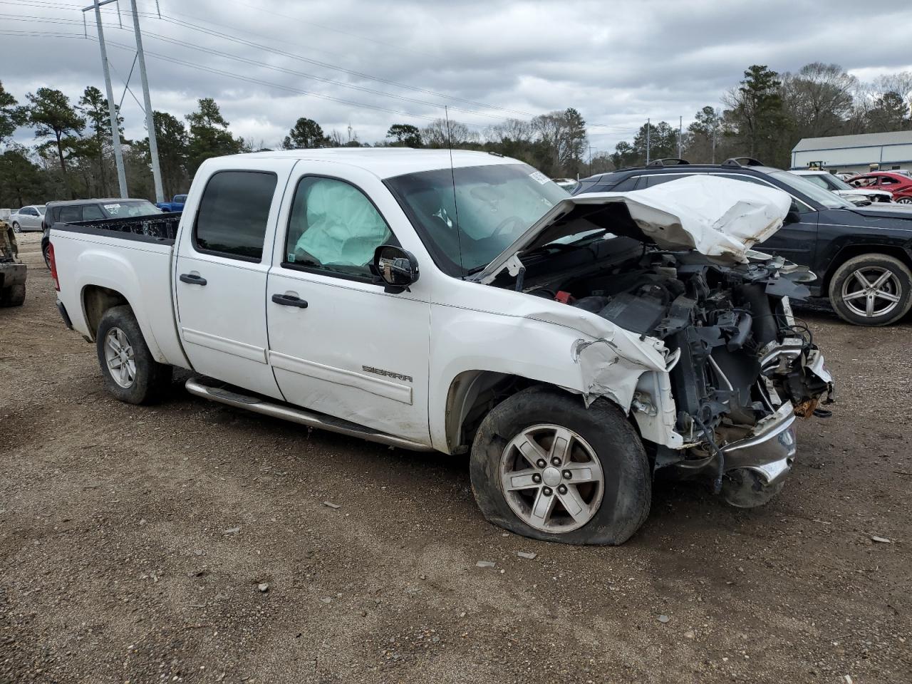 2011 GMC Sierra - Image 4