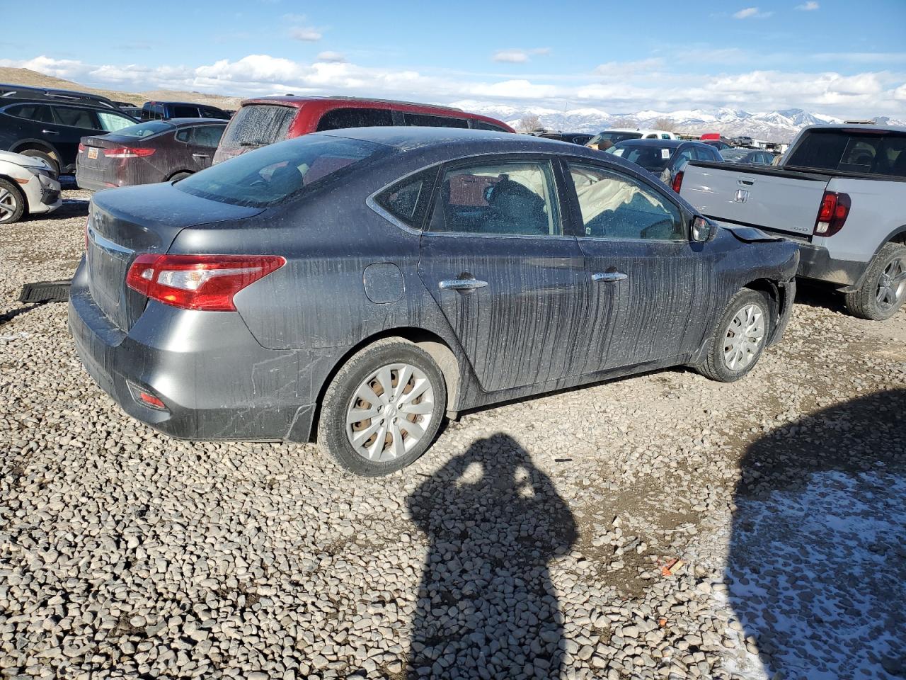 2016 Nissan Sentra - Image 3