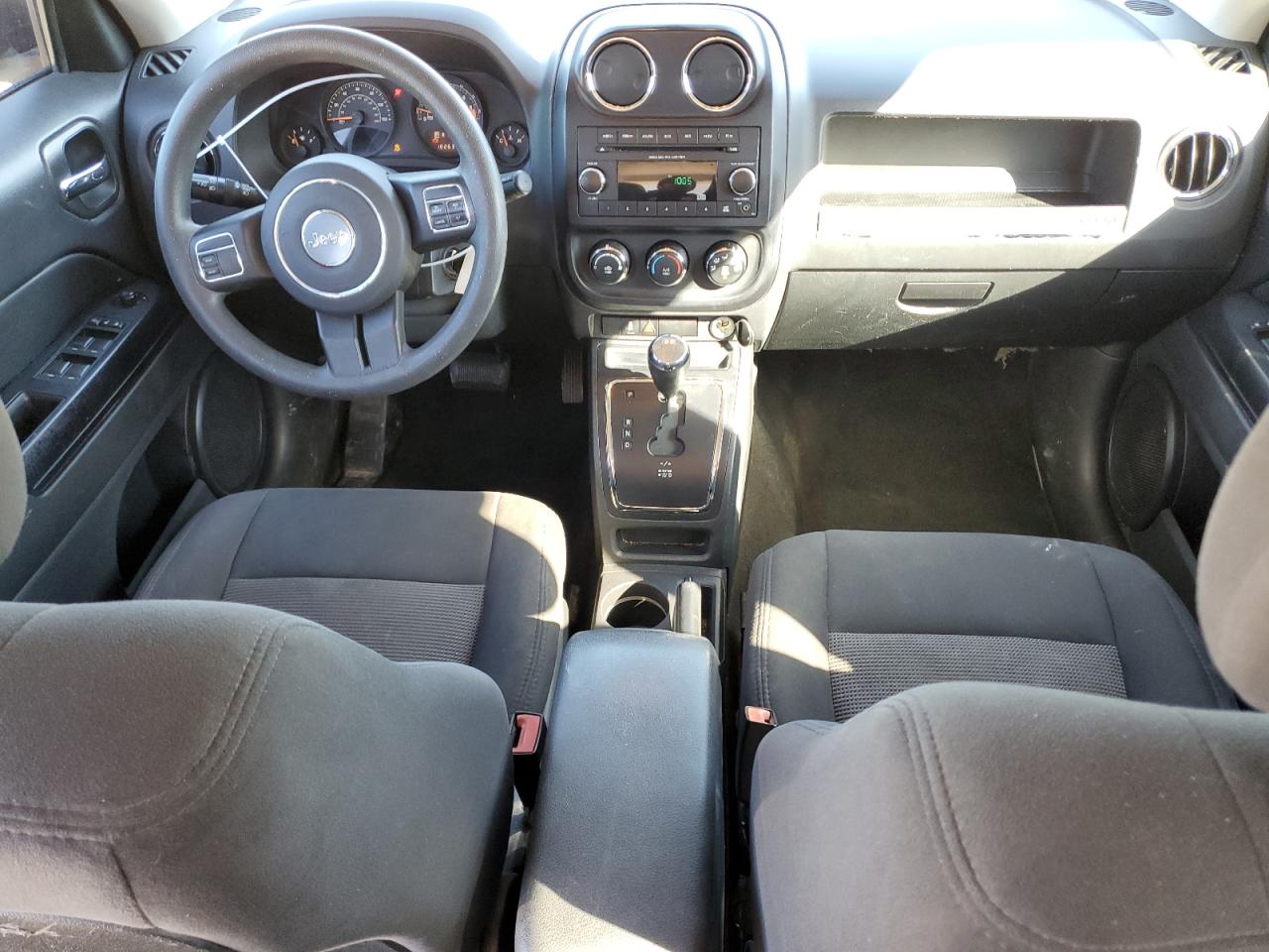 2014 Jeep Liberty (Patriot) - Image 8