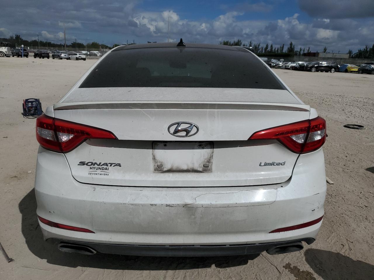 2015 Hyundai Sonata - Image 6