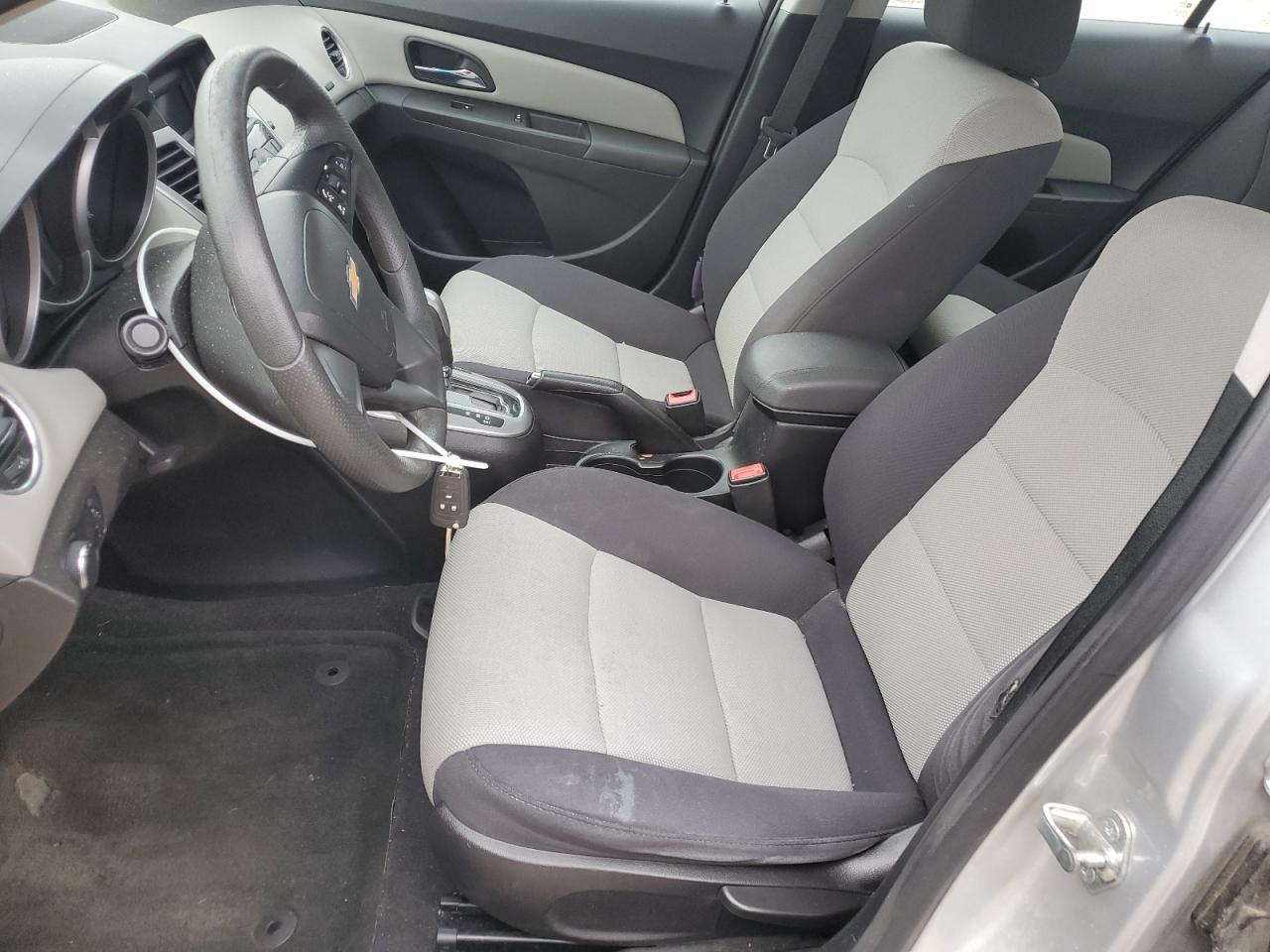 2015 Chevrolet Cruze - Image 7