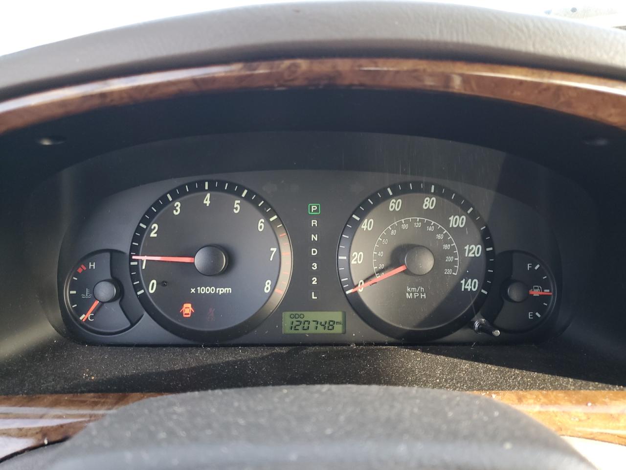 2006 Hyundai Elantra - Image 9