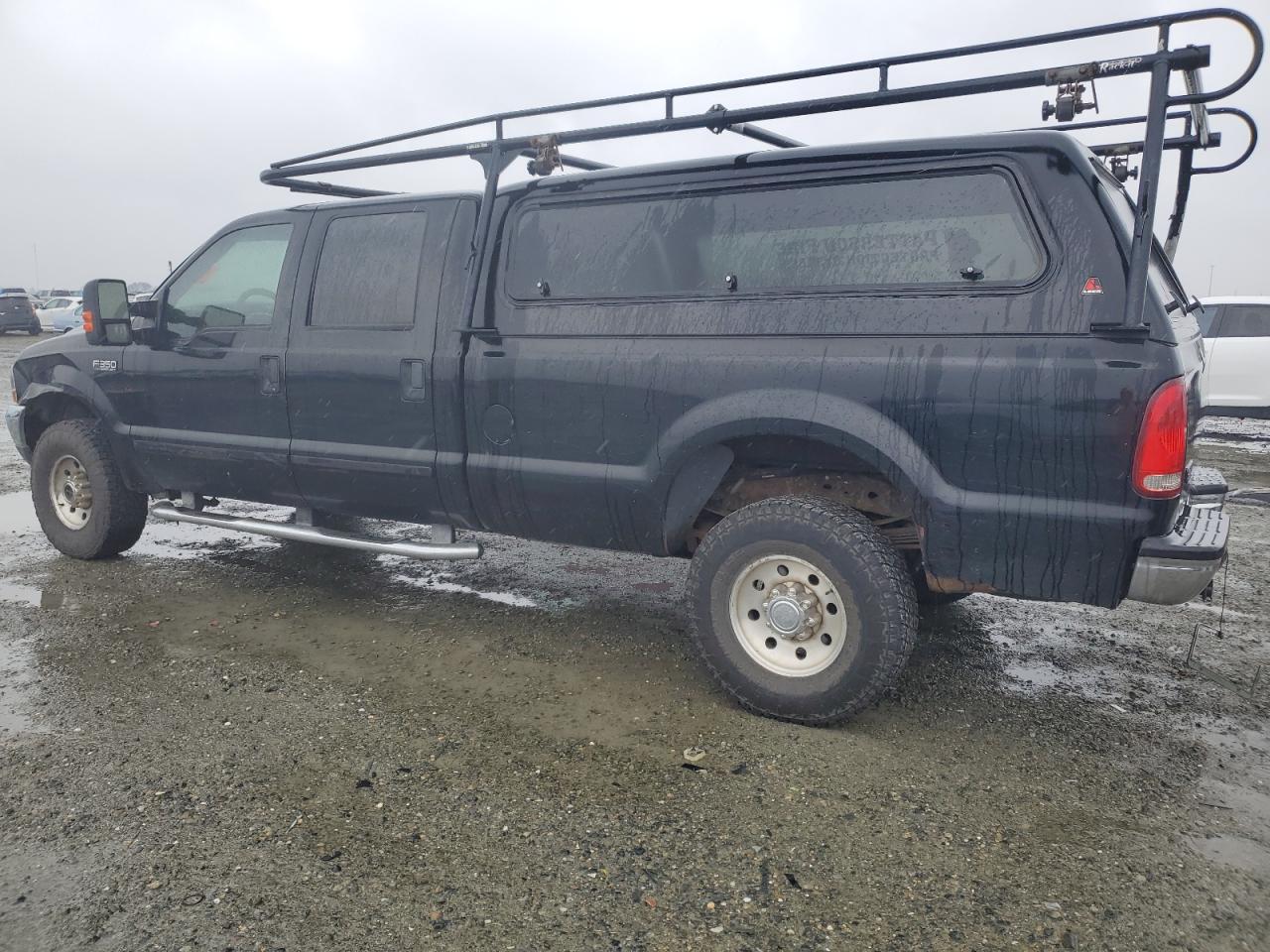 2002 Ford F350 - Image 2
