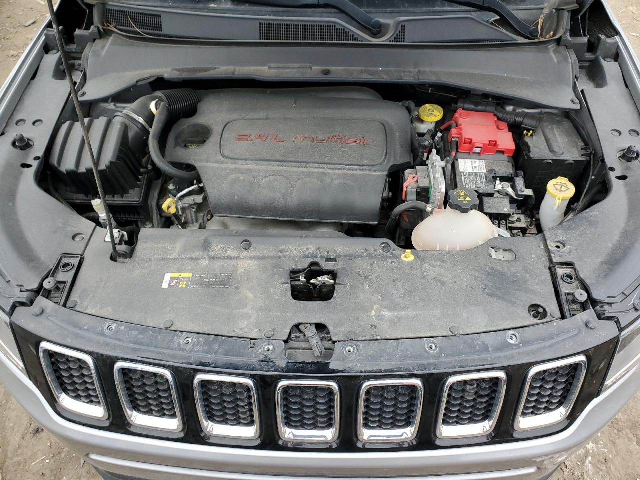 2019 Jeep Compass - Image 12