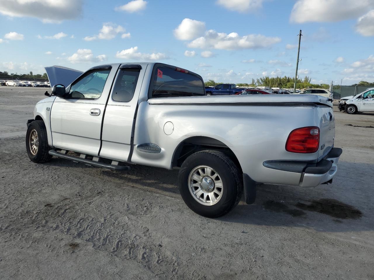 2003 Ford F-150 - Image 2