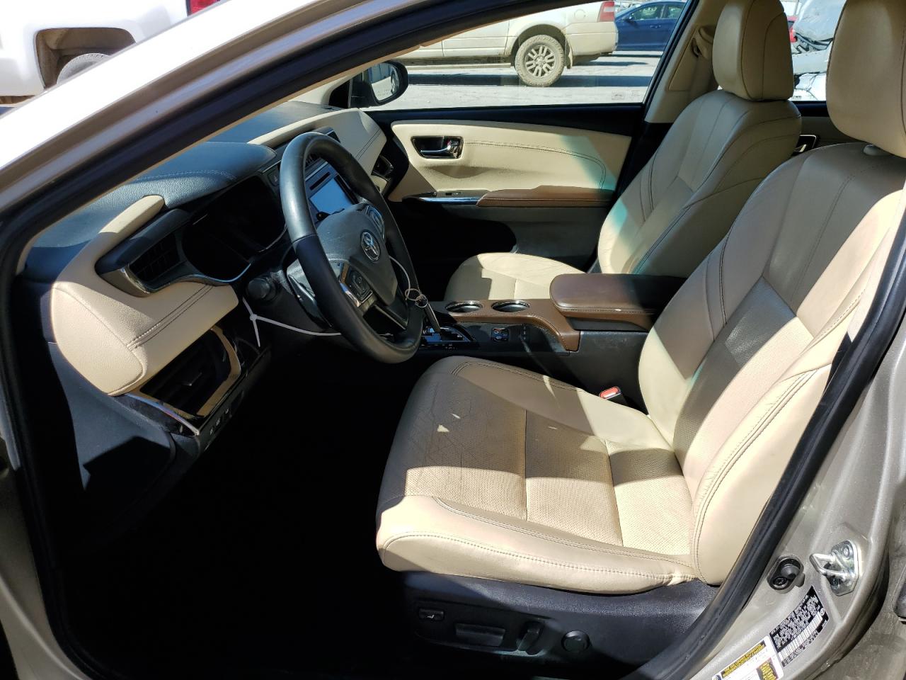 2015 Toyota Avalon - Image 7