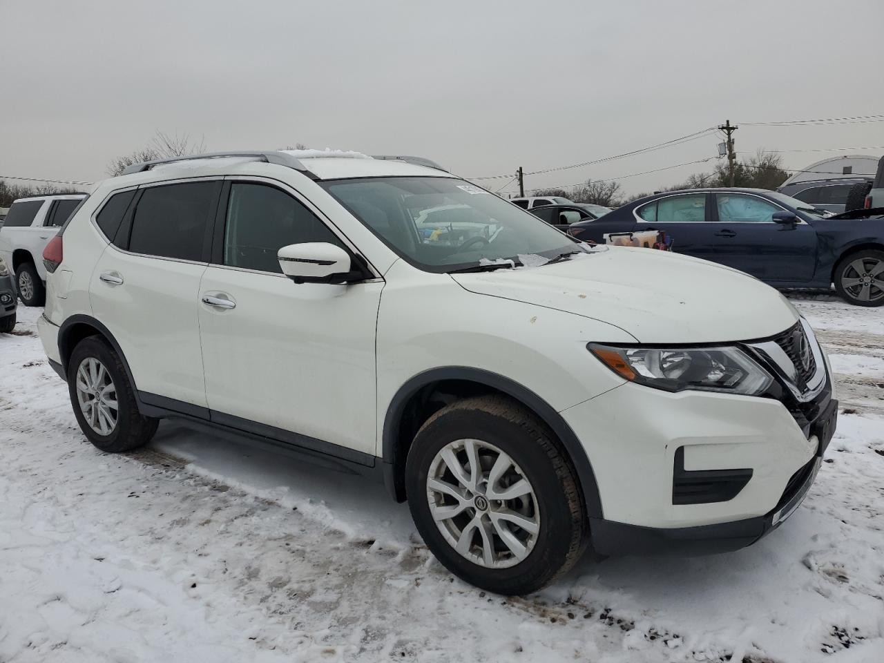2018 Nissan Rogue - Image 4