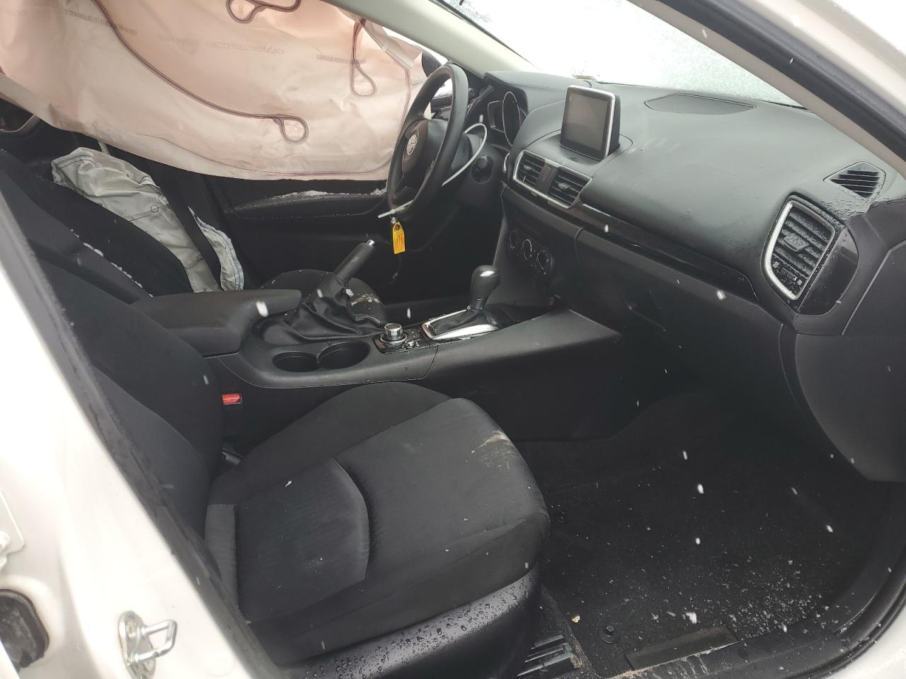 2016 Mazda 3 - Image 7