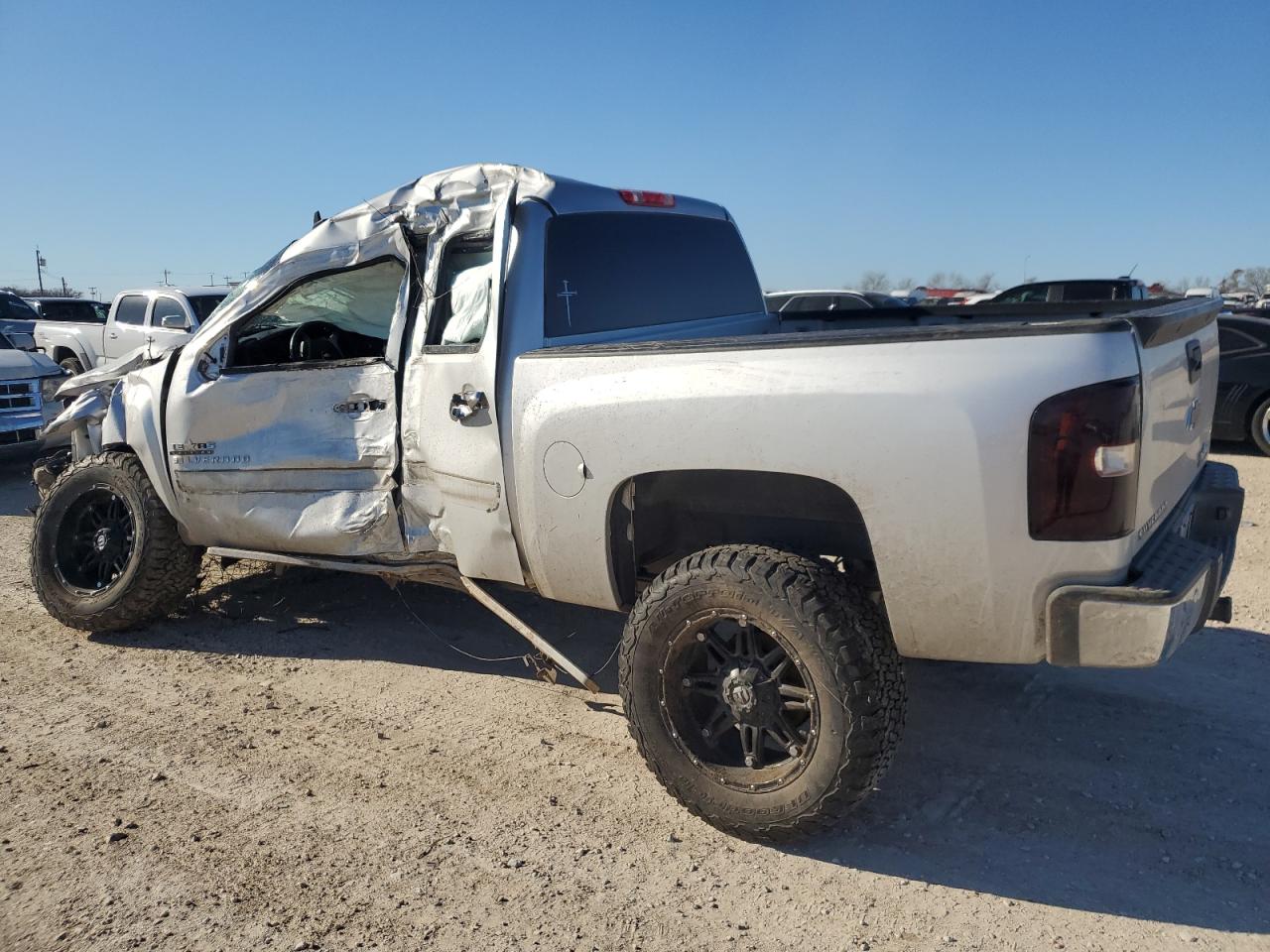 2012 Chevrolet Silverado - Image 2