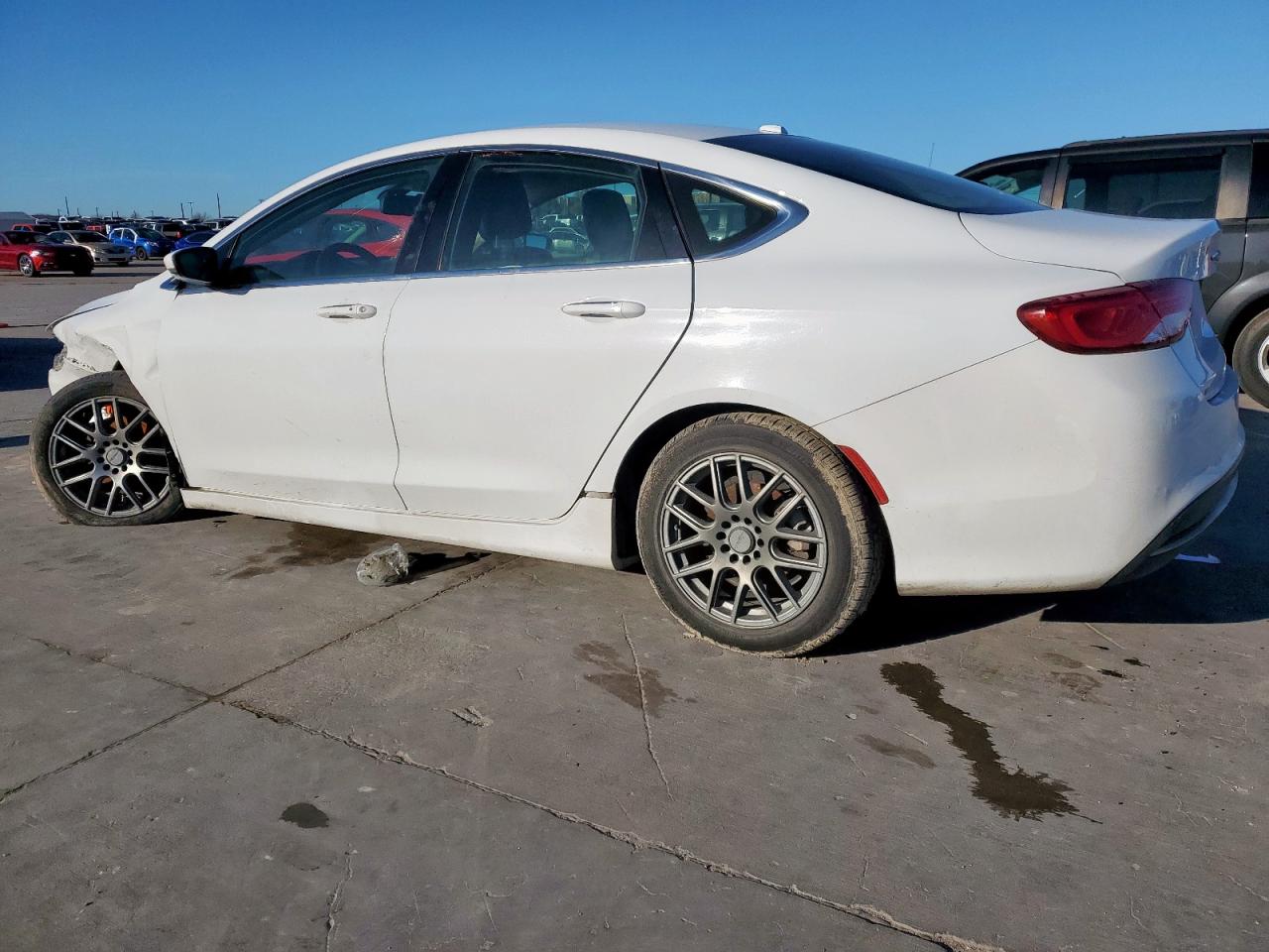 2015 Chrysler 200 - Image 2