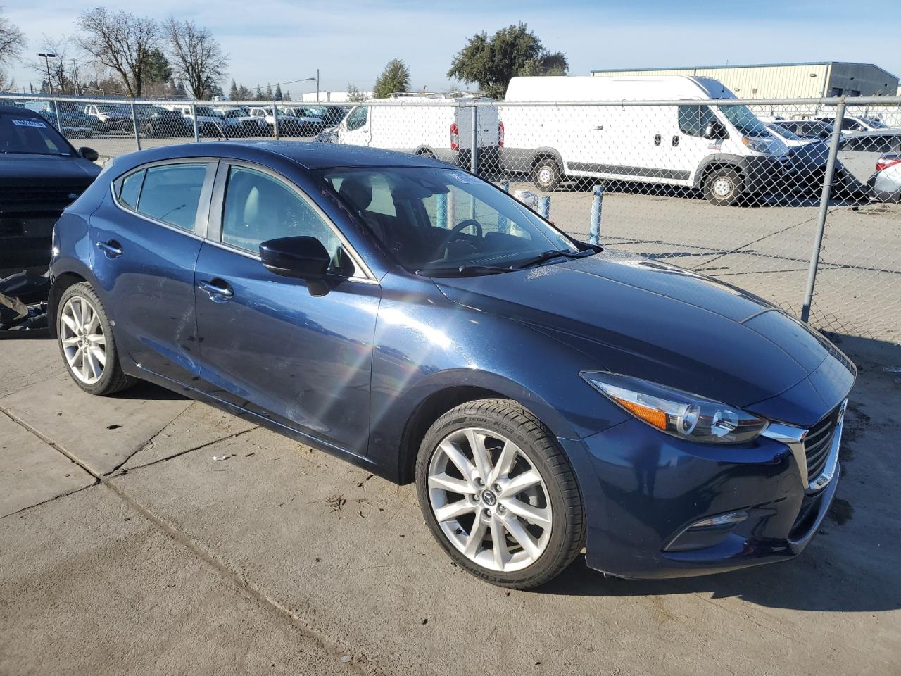 2017 Mazda 3 - Image 4