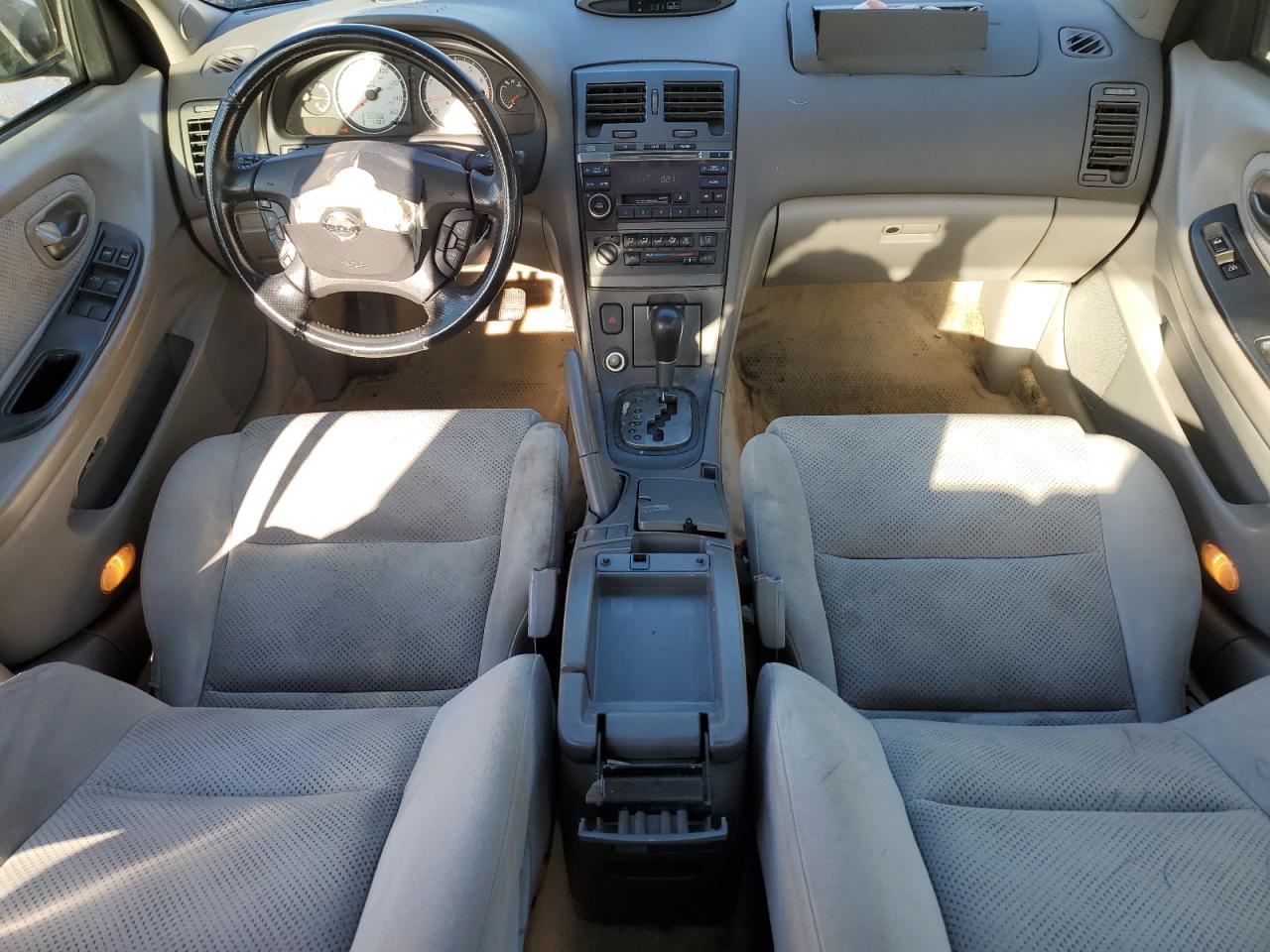 2003 Nissan Maxima - Image 8