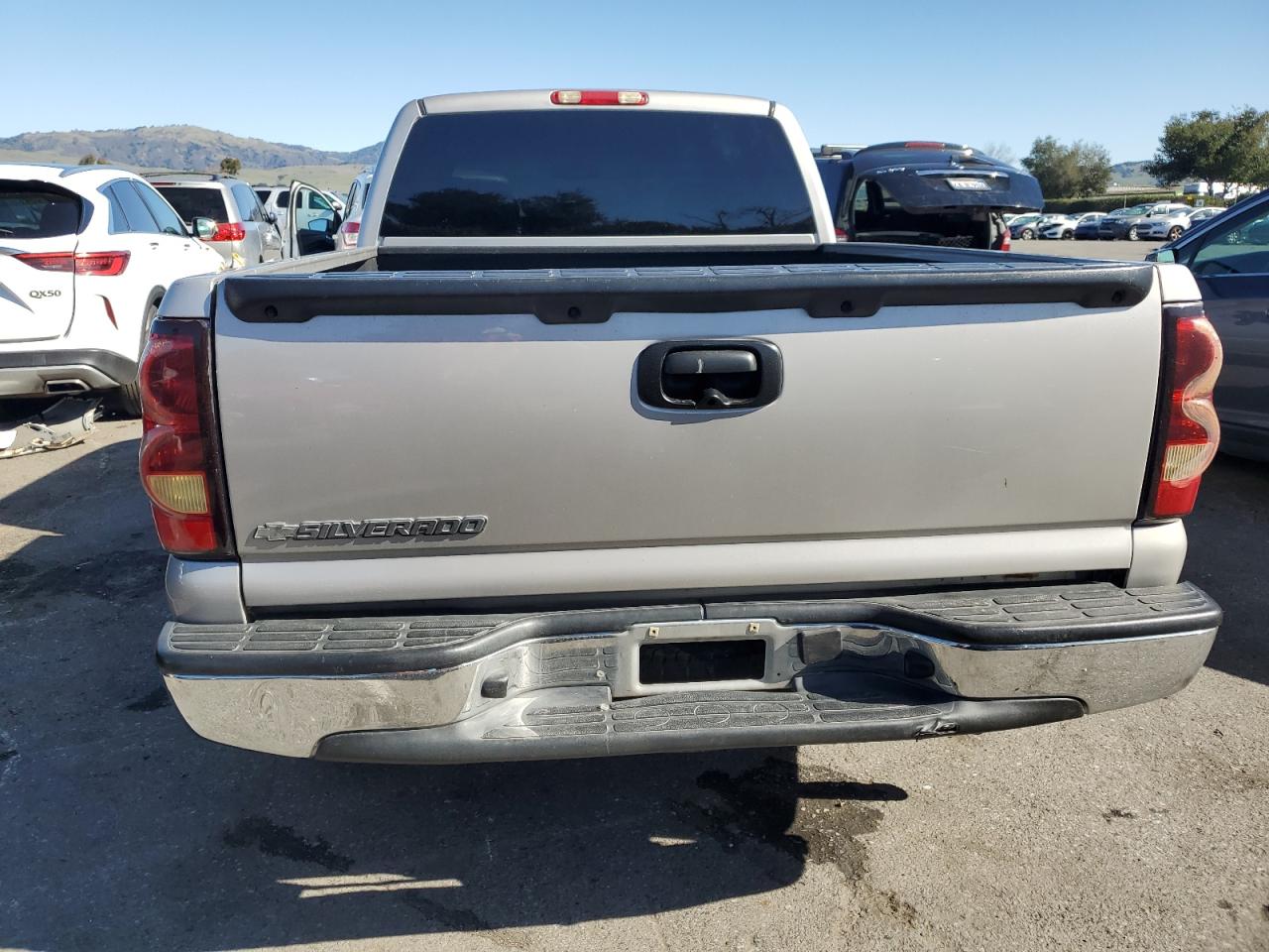2004 Chevrolet Silverado - Image 6