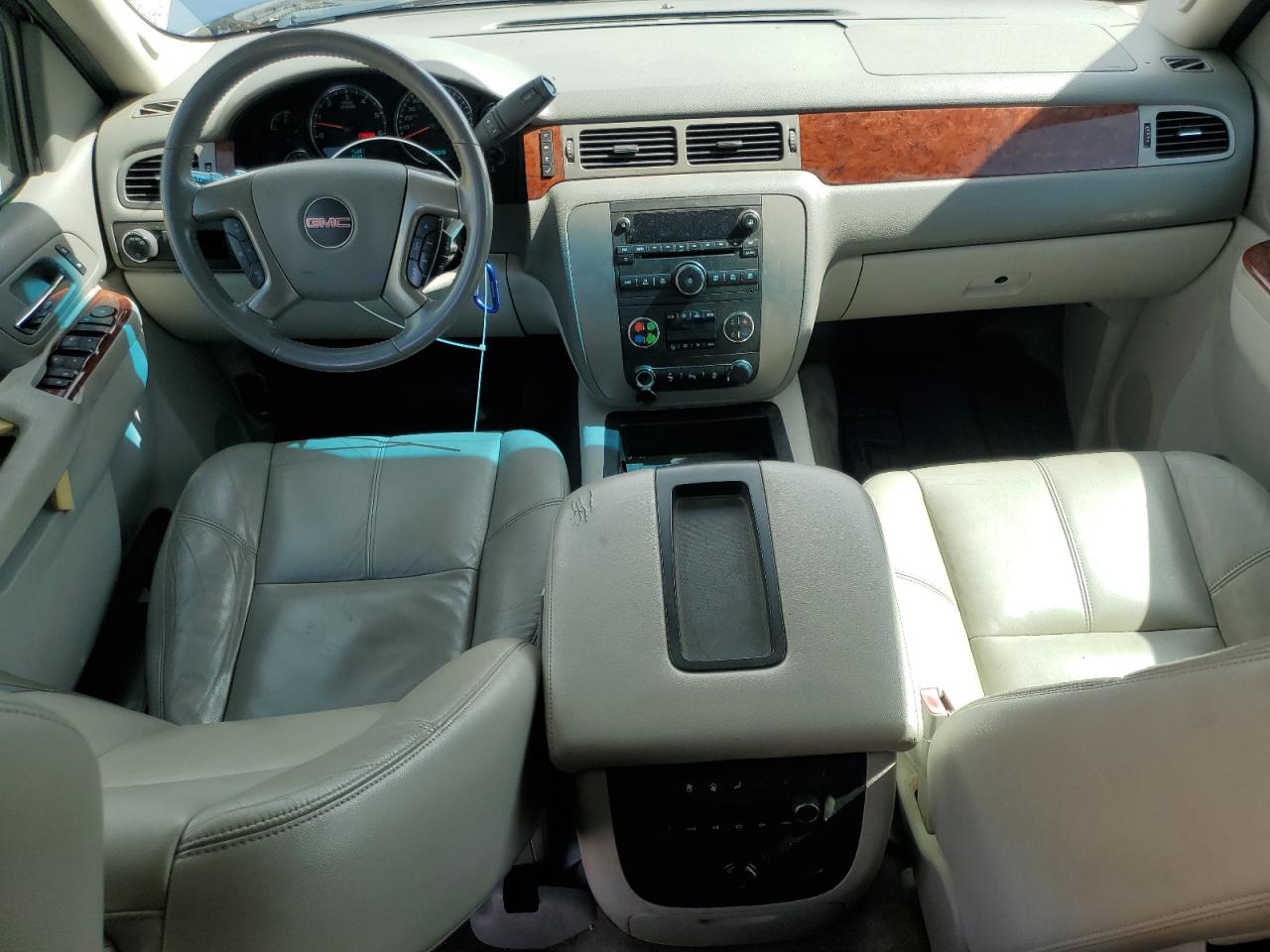 2012 GMC Yukon - Image 8