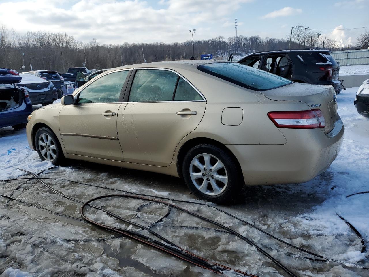 2011 Toyota Camry - Image 2