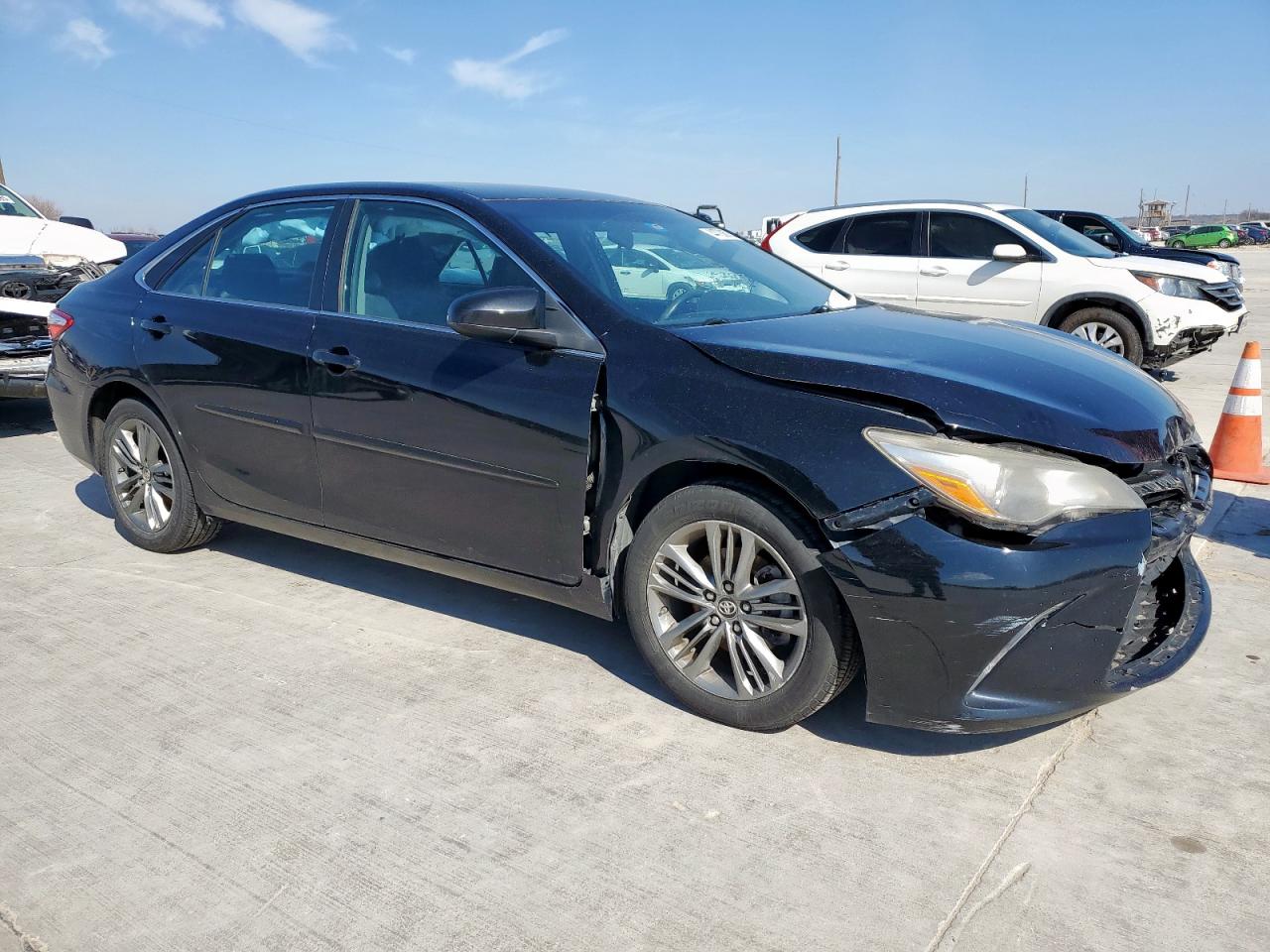 2016 Toyota Camry - Image 4