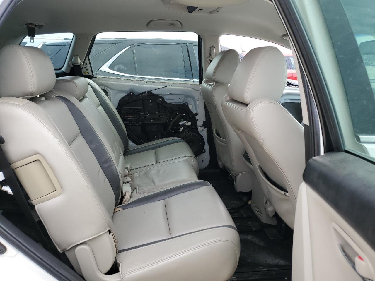 2010 Mazda CX-9 - Image 11