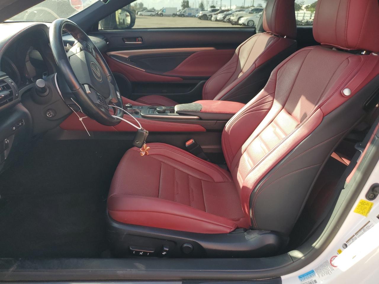 2017 Lexus RC - Image 7