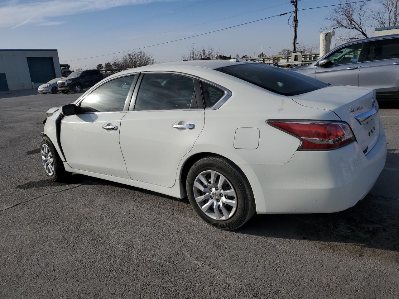2015 Nissan Altima - Image 2
