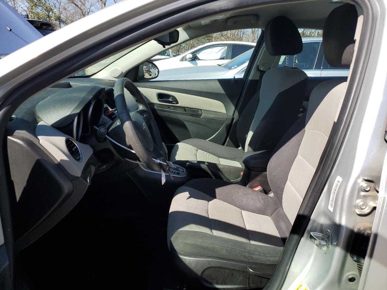 2014 Chevrolet Cruze - Image 7