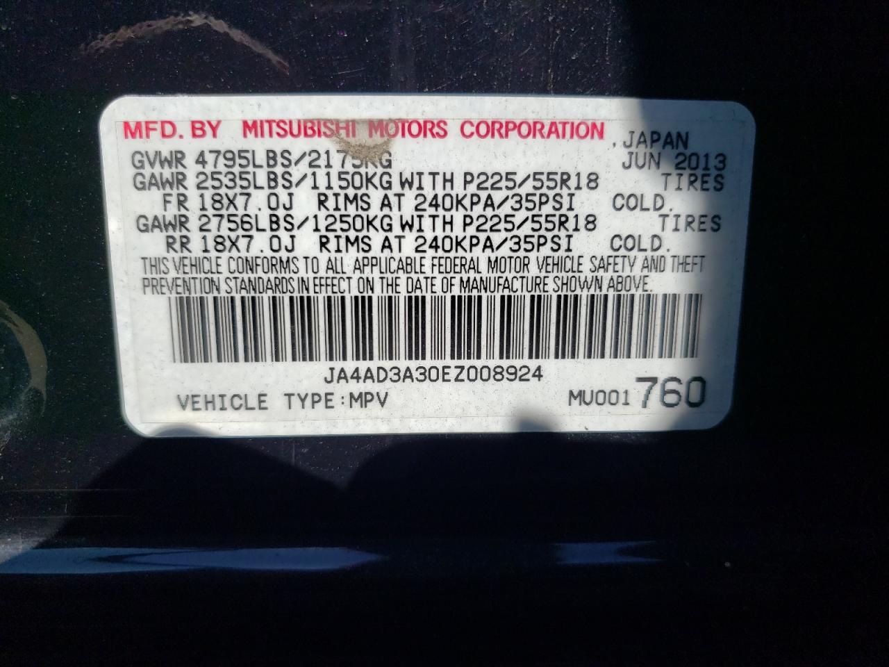 2014 Mitsubishi Outlander - Image 13