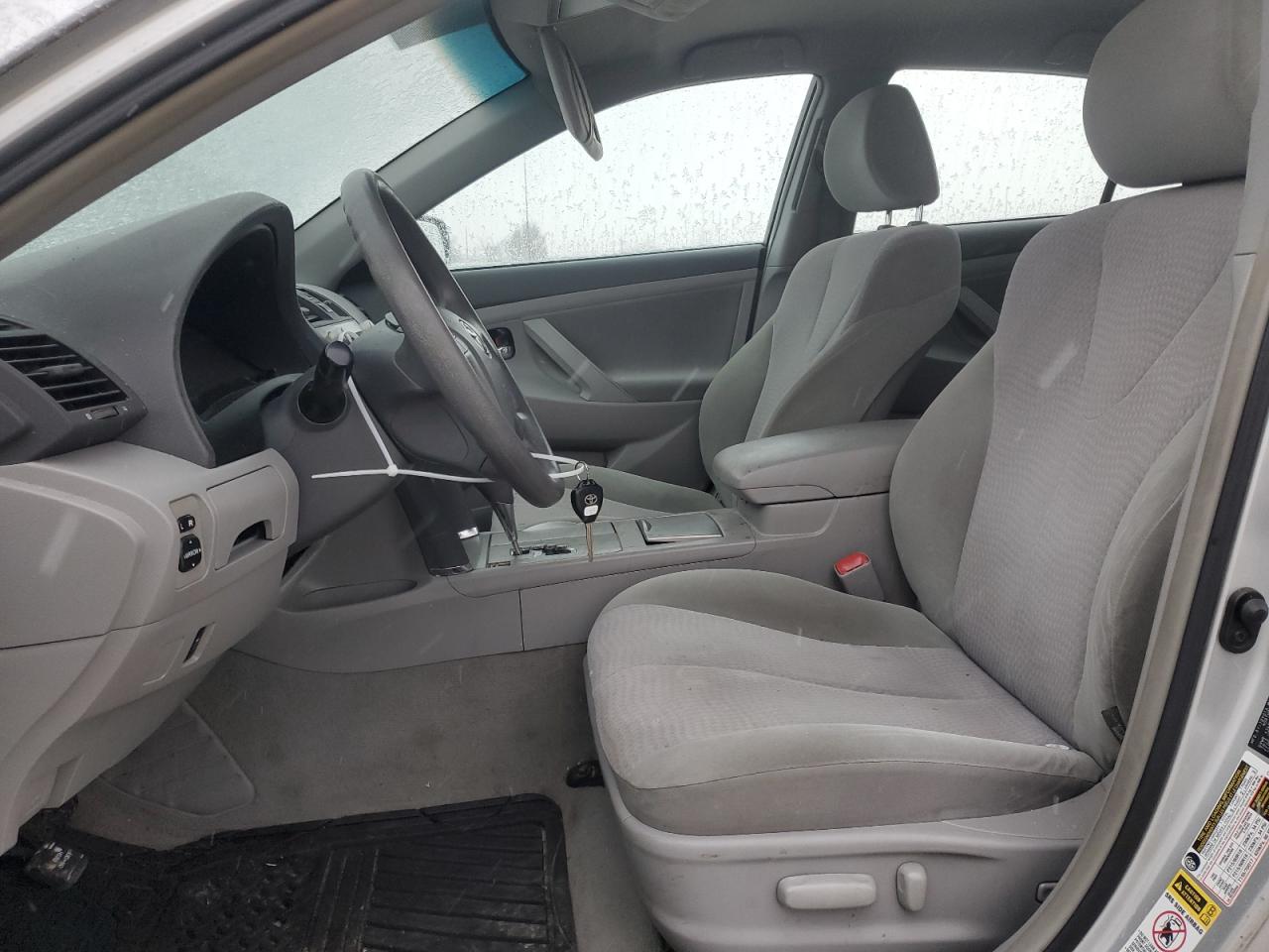 2010 Toyota Camry - Image 7