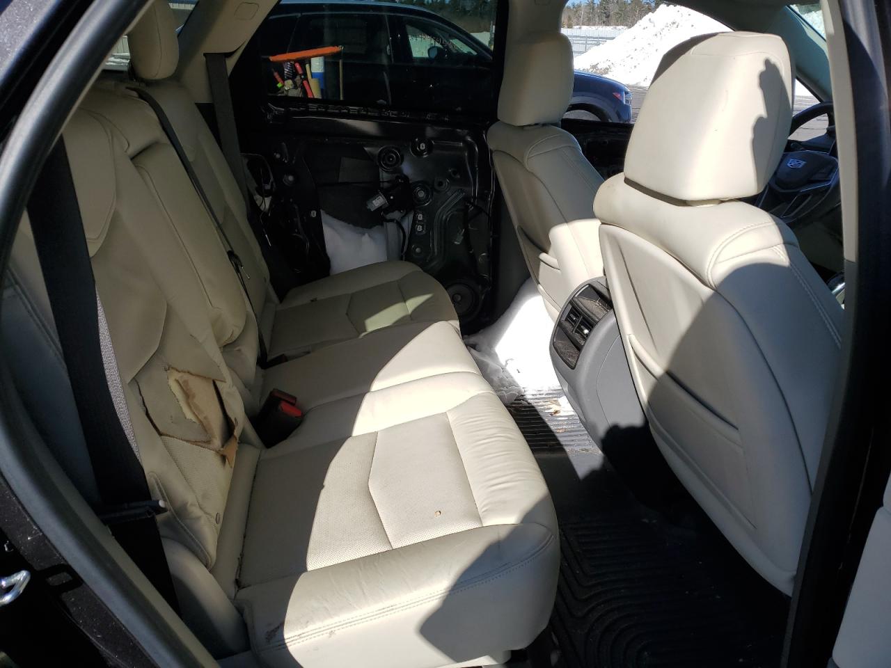 2017 Cadillac XT5 - Image 11