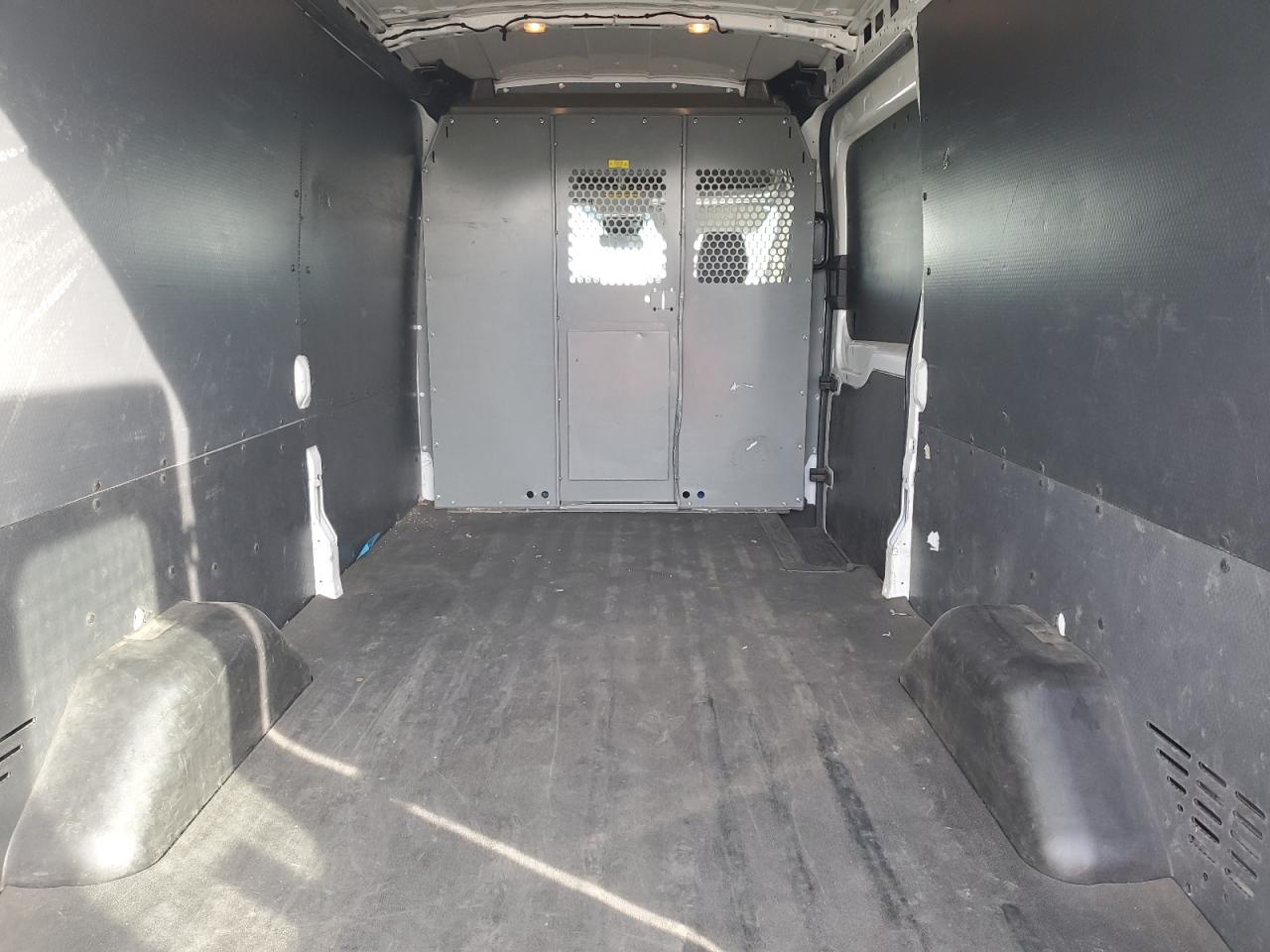 2015 Ford Transit - Image 11