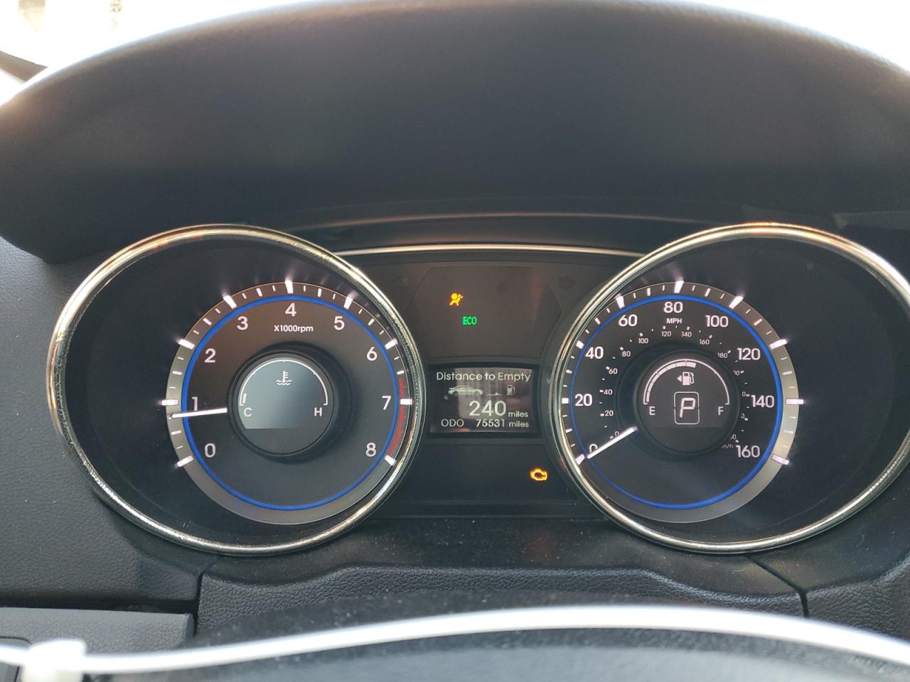 2011 Hyundai Sonata - Image 9