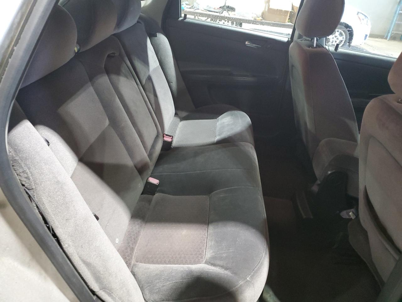 2008 Chevrolet Impala - Image 10