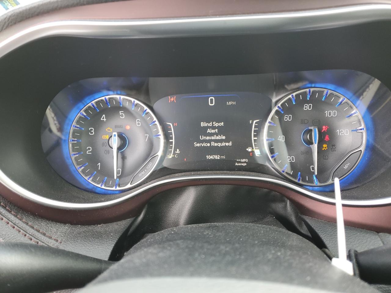 2020 Chrysler Pacifica - Image 9
