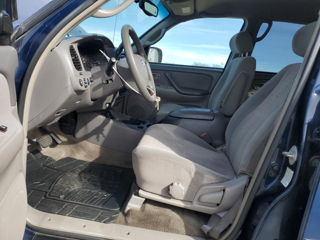 2004 Toyota Tundra - Image 7