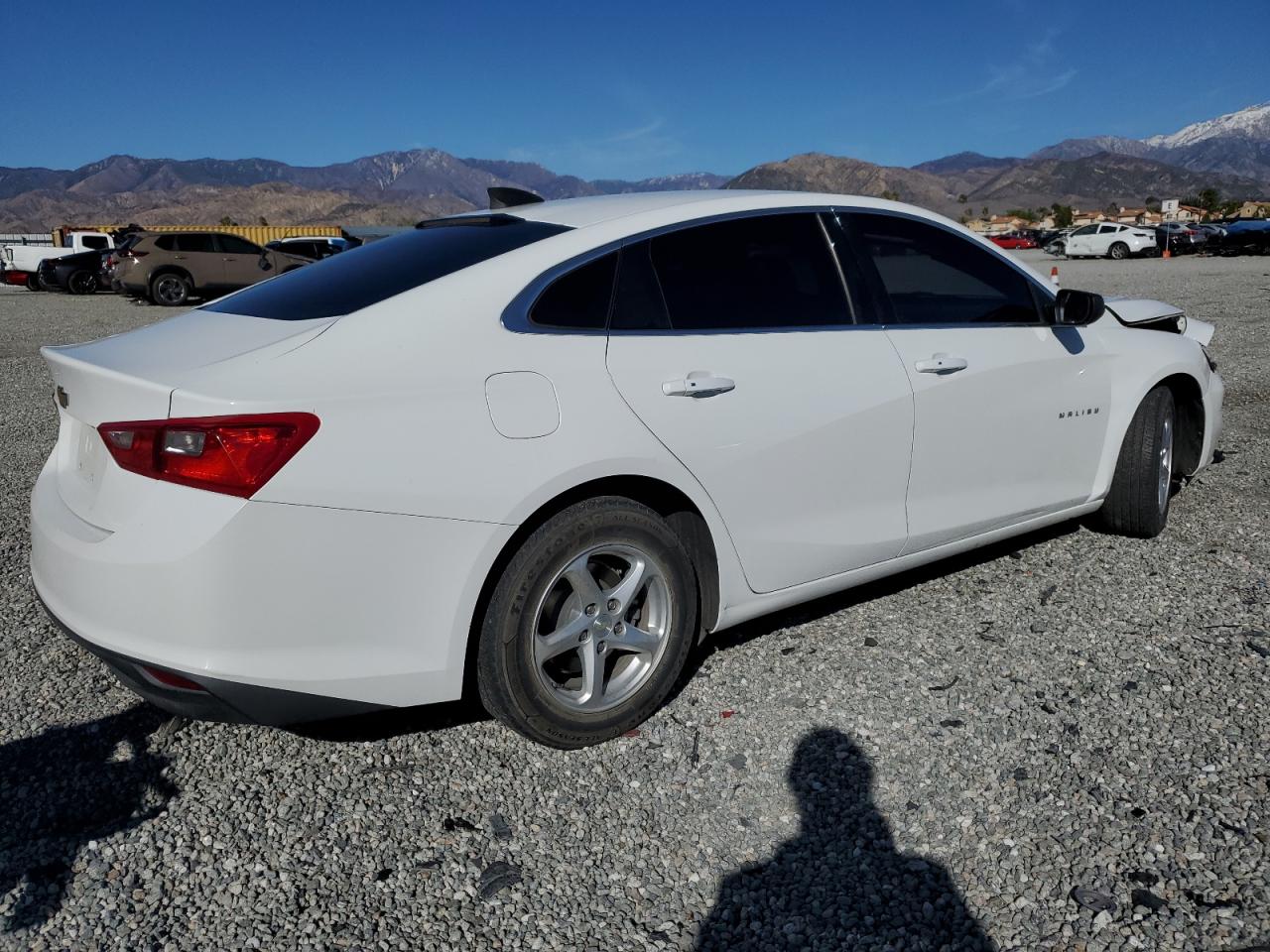 2017 Chevrolet Malibu - Image 3