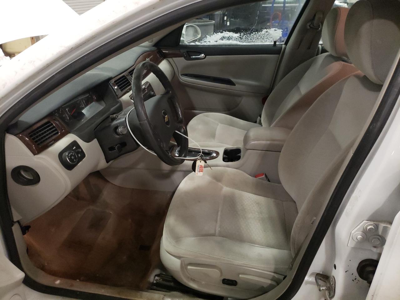 2011 Chevrolet Impala - Image 7