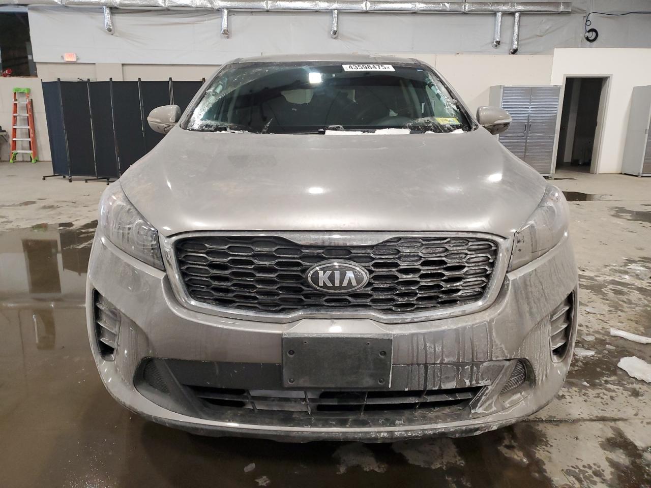 2019 Kia Sorento - Image 5